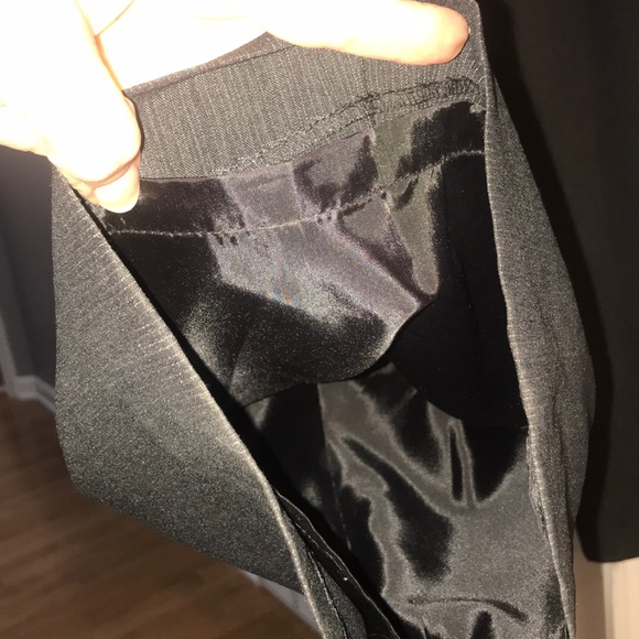 Evan-Picone Suit with scarf - Picture 14 of 15